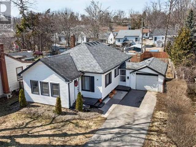 426 Wolsely Street, Peterborough, ON, K9H 5A5 house for sale | Listing ID X13691 | Royal LePage