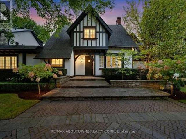 426 Trafalgar Road, Oakville, ON, L6J 3H7 house for sale | Listing ID W13843 | Royal LePage
