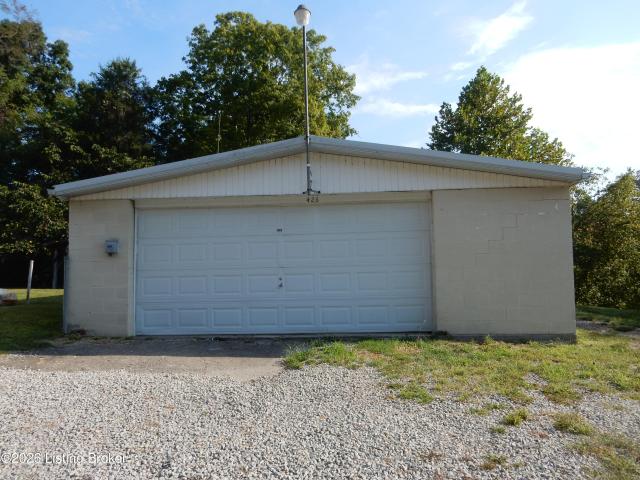 426 Tuts Rd