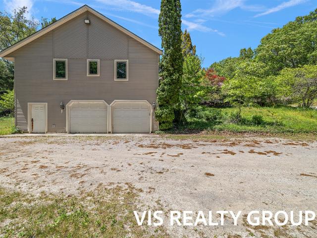 4275 Ford Road