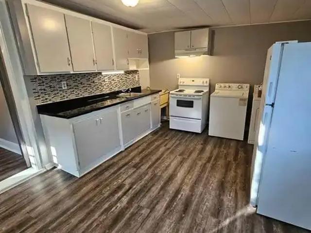 4275 WYANDOTTE East Unit# 2