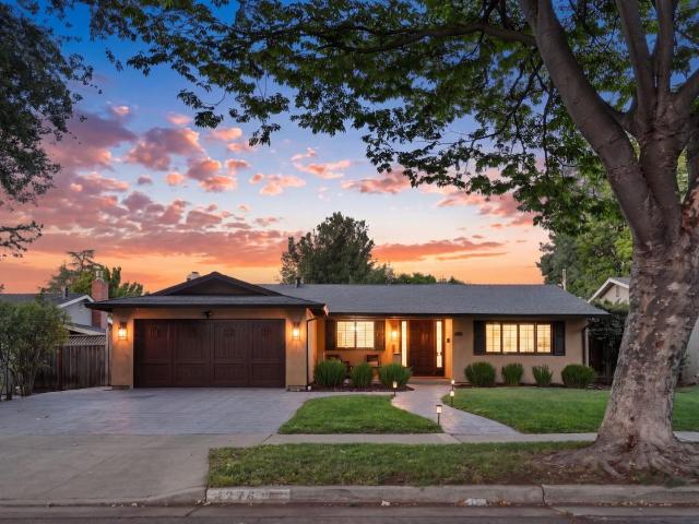 4276 Lynfield Lane