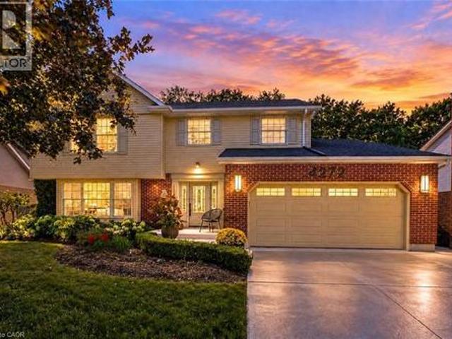 4272 Village Park Drive, Beamsville, ON, L3J 0H3 house for sale | Listing ID 40866 | Royal LePage