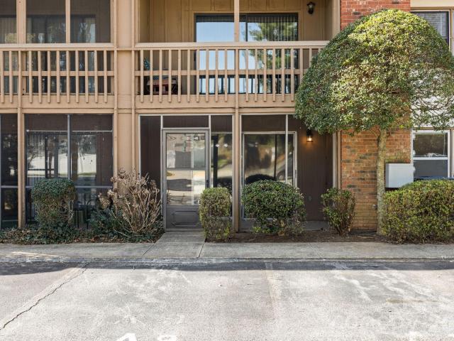 427 6th Ave W, Unit A11, Hendersonville, NC 28739 | MLS #4361