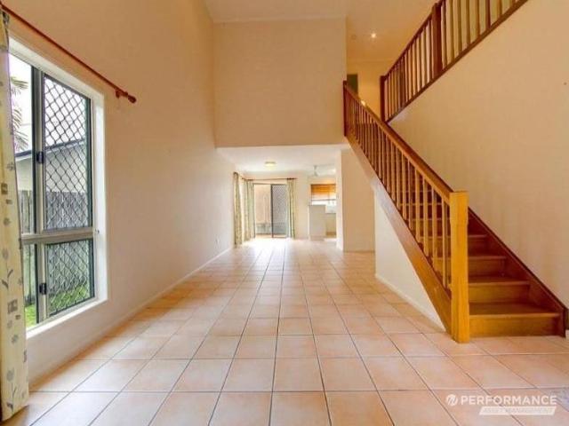 4/27 Garrick Street, West End QLD 4810 Apartment For Rent | Domain
