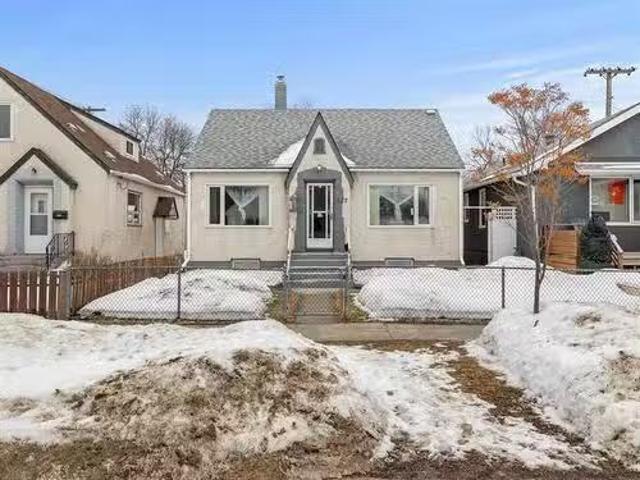 427 Home St, Winnipeg, MB, R3G 1X5 house for sale Listing I.