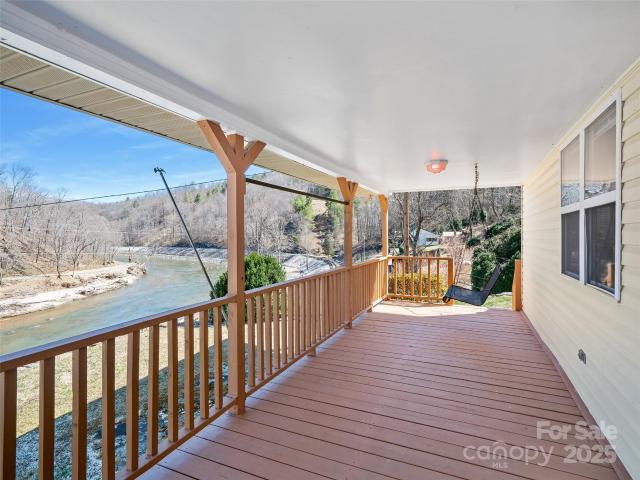 427 Johnson Cemetery Rd, Bakersville, NC 28705 | MLS #4239