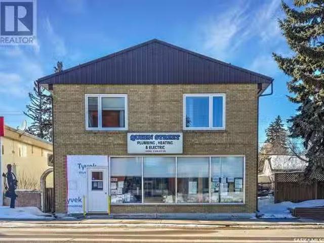 427 Main Street, Melville, SK, S0A 2P0 commercial for sale.