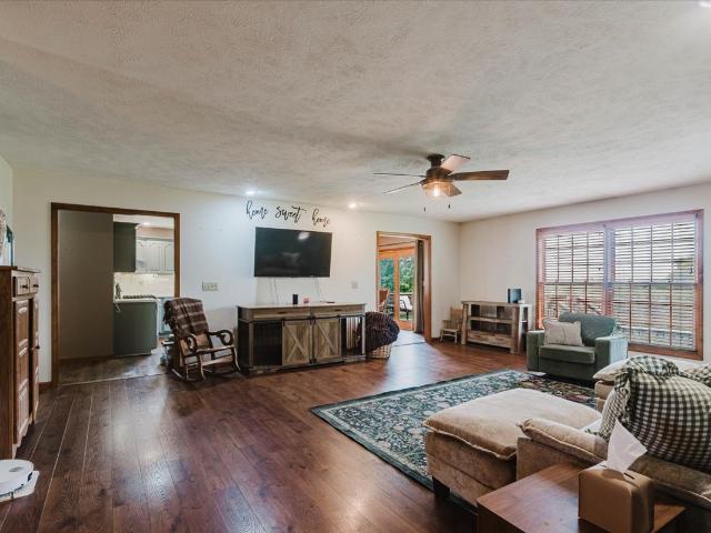 427 sunset Drive
