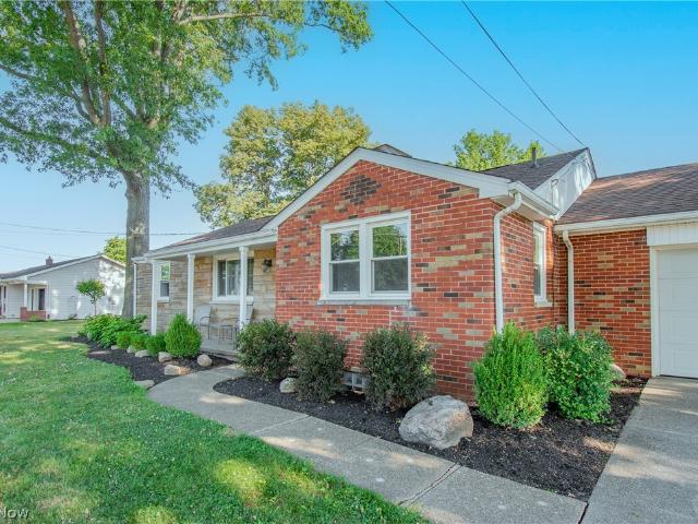 427 W Sunset Drive