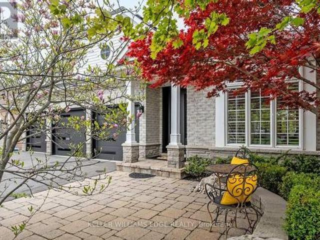 4285 Couples Crescent, Burlington, ON, L7M 4Y8 house for sale | Listing ID W13562 | Royal LePage
