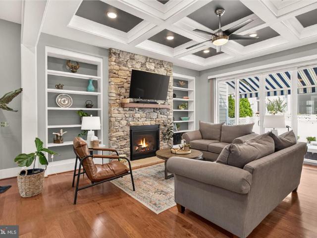 42808 Crane Meadows Square