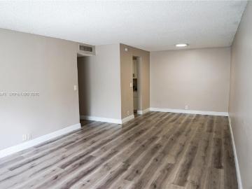 4280 Woodside Dr, Unit 12, Coral Springs, FL 33065 | MLS #A11998
