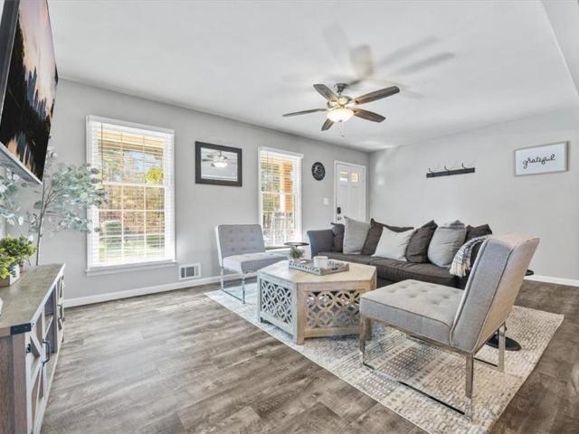 4283 Hiram Lithia Springs Road SW
