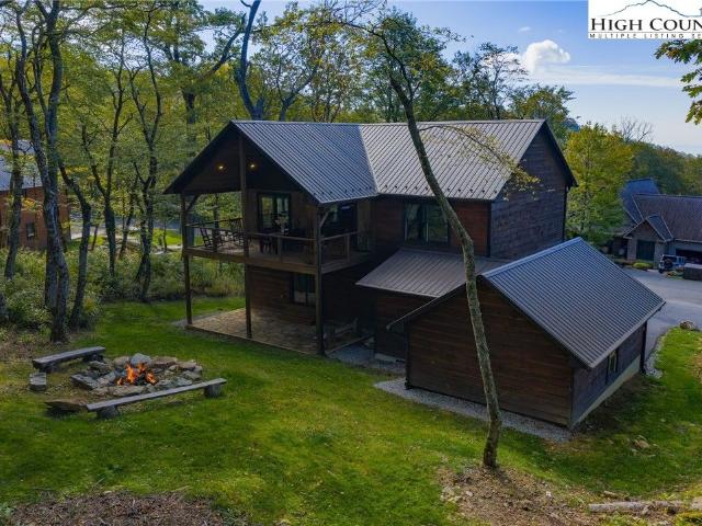 428 Cloud Springs Drive, Sugar Mountain, US, NC