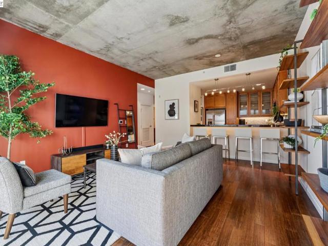 428 Alice St 533