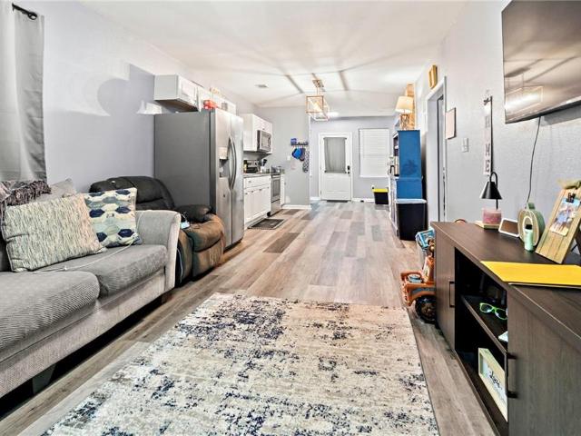 428 Avenue G