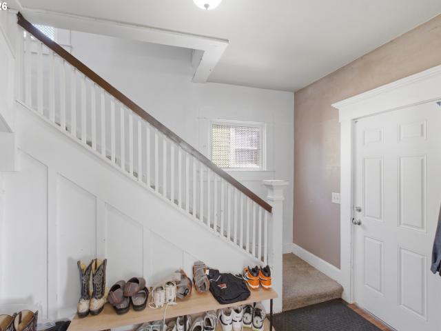 428 NW 12TH ST