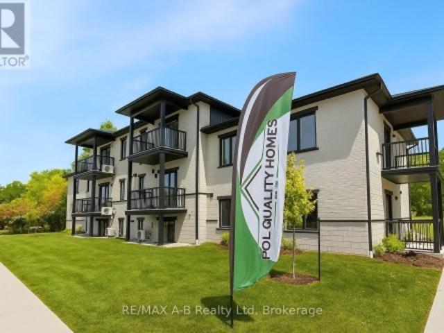 428 Queen Street, St. Marys, ON, N4X 1C4 townhouse for lease | Listing ID X13759 | Royal LePage