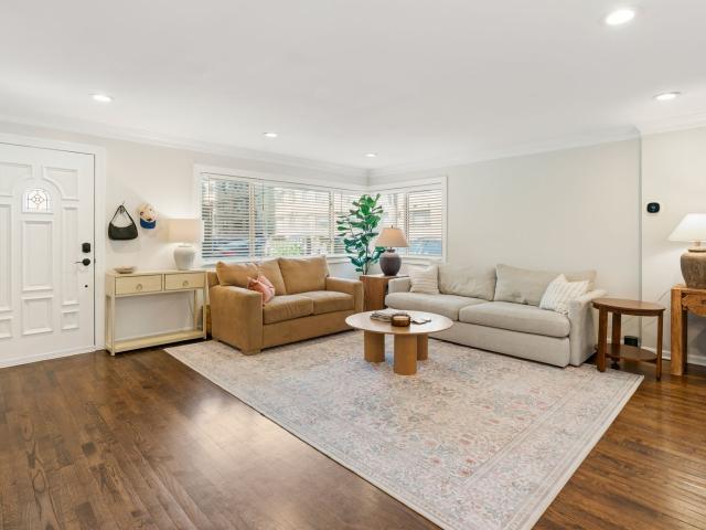 428 W Wellington Avenue Unit B, Chicago, US, IL