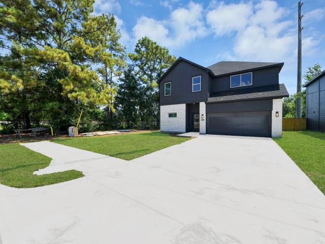 428 Woodlake Drive