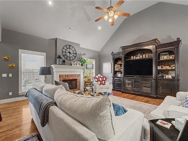 4295 W Coneflower Place