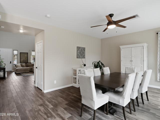 42965 n challenger trail