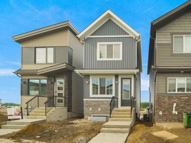 4296 Kinglet Drive Nw, Edmonton, AB, T5S 0T1 house for sale | Listing ID E4504 | Royal LePage