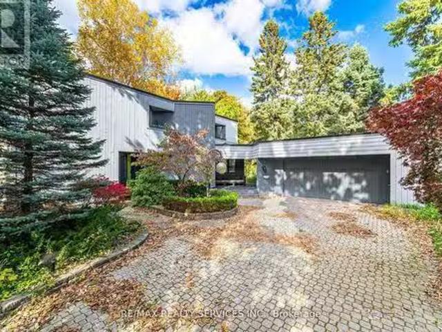 4296 Village Park Drive, Lincoln, ON, L3J 0J1 house for sale.