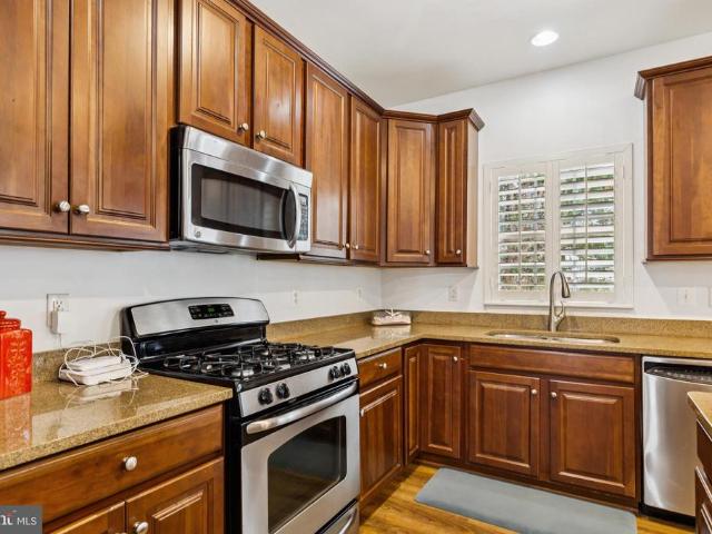 42921 Spyder Place