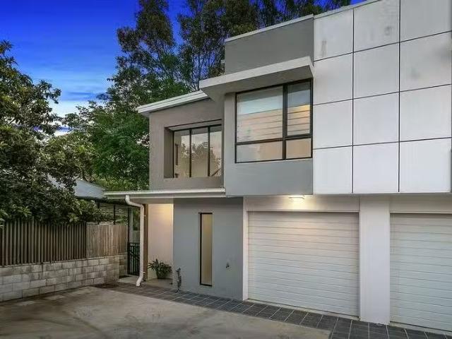 4/29 Eversley Terrace, YERONGA, QLD 4104 Townhouse for Rent