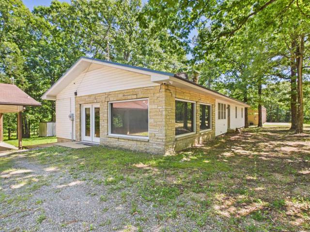 429 Oak Grove Rd