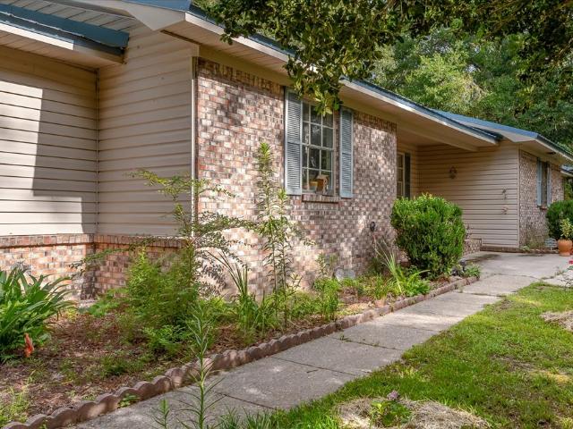 429 N Bob Street