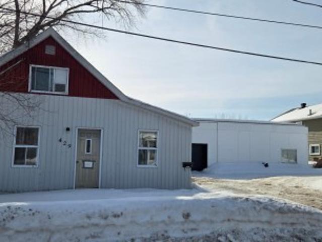 429 Rue Ste Anne, Maniwaki, QC, J9E 1J5 house for sale | Listing ID 21800 | Royal LePage