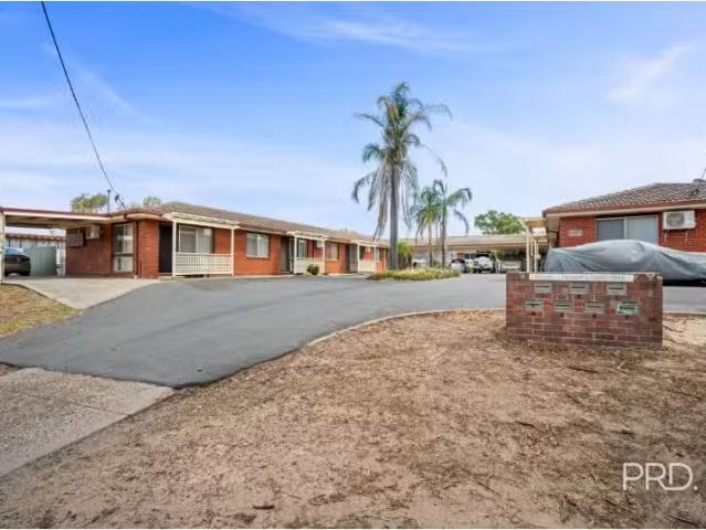 4/2 4 Reddoch Drive, Wagga Wagga Apartment for rent Listed by.