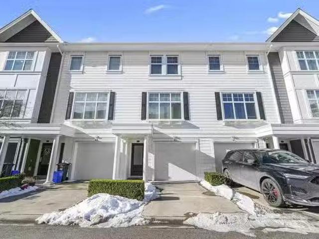 42 27735 Roundhouse Drive, Abbotsford, BC, V4X 0B9 townhouse.