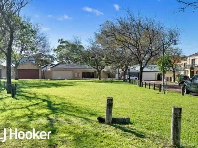 42 The Embankment, Joondalup, WA 6027