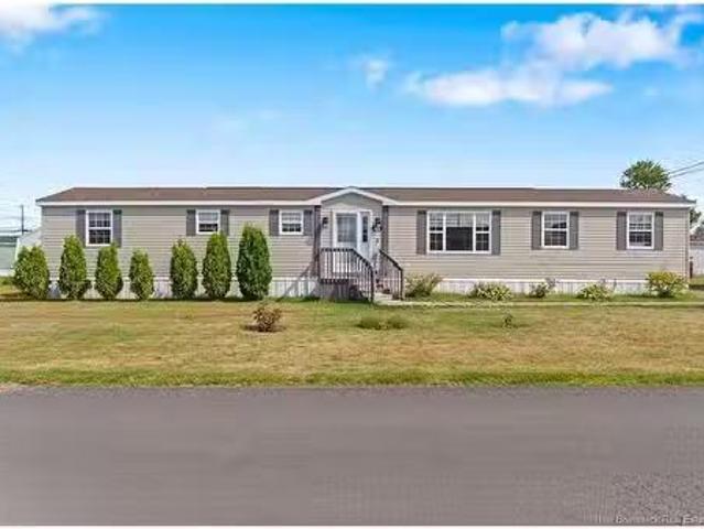 42 Tracadie Dr, Dieppe, NB, E1A 8P2 house for sale Listing.