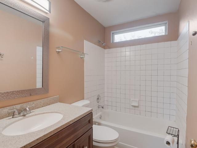 42 W Dahlia Lane