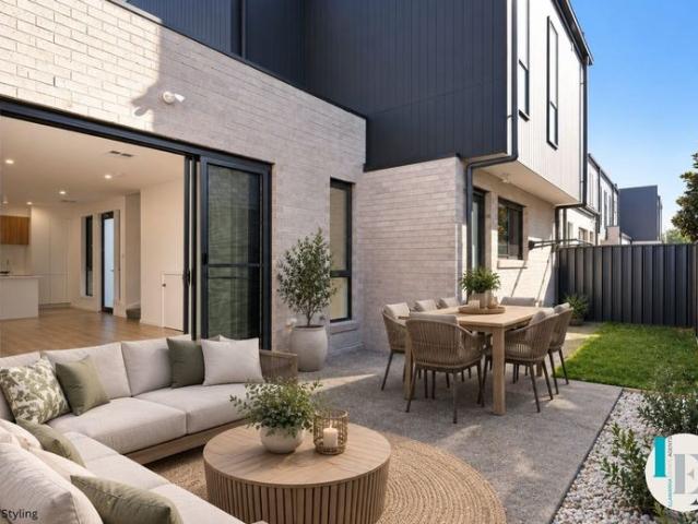4/2 Werrang St, Albion Park Rail