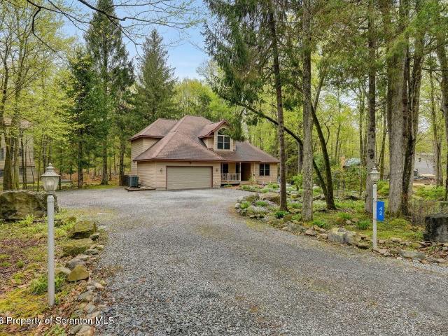 42 Wildflower Cir, Gouldsboro, PA 18424 | MLS #SC261380