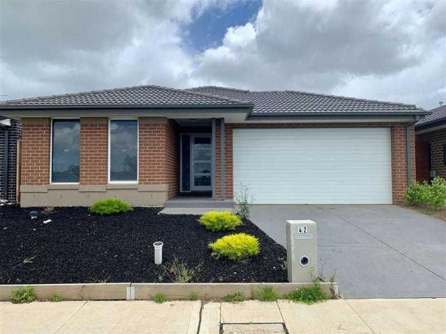 42 Abbeyard Drive, Clyde, VIC 3978