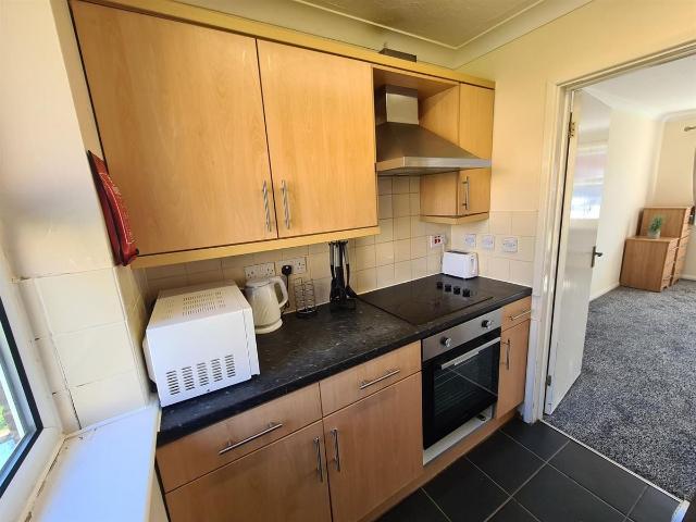 42 Abbeyfields, Peterborough PE2, 1 bed flat to rent, £795 pcm | PrimeLocation