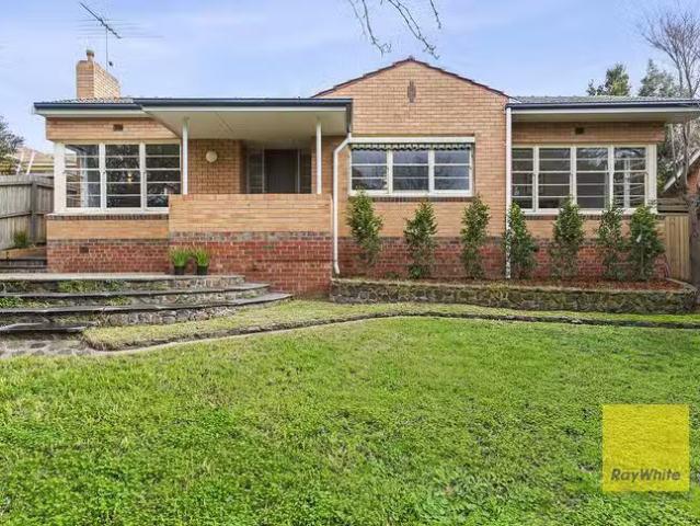 42 Barwon Heads Road, Belmont, VIC 3216
