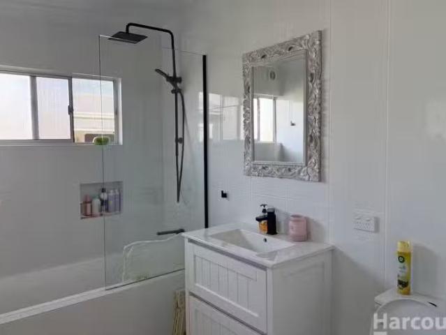 42 Belmore Street, Smithtown, NSW 2440 House for Rent