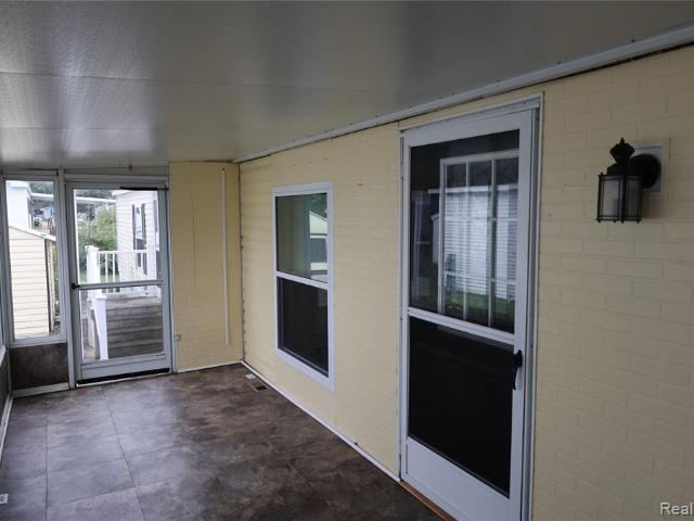 42 Brentwood Dr