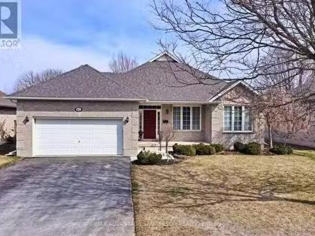 42 Calvert Lane, Middleinteraction Centre Ilderton, ON, N0M.