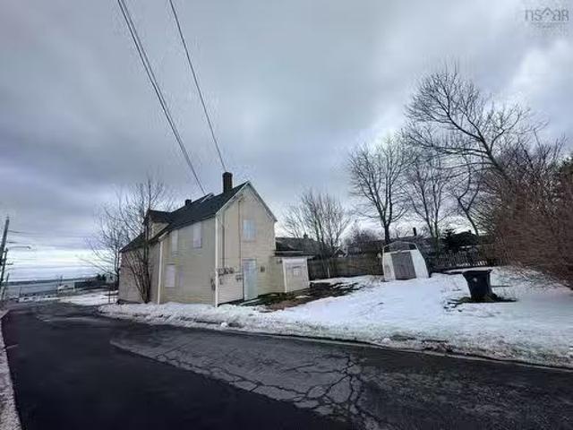42 Caledonia Street, North Sydney, NS, B2A 2V3 vacant land f.