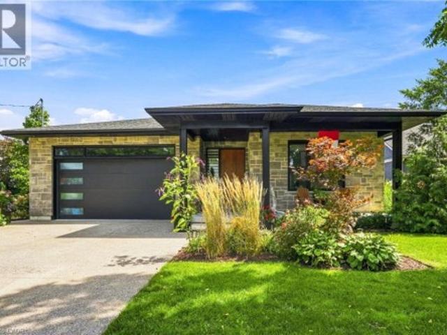 42 Carlton Avenue, Welland, ON, L3C 1P9 house for sale | Listing ID 40859 | Royal LePage