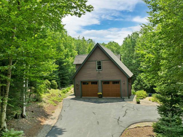 42 Cascade Ridge Road